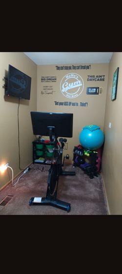 Peloton Indoor Exercise Bike with Screen