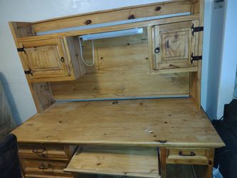 Solid wood desk\hutch