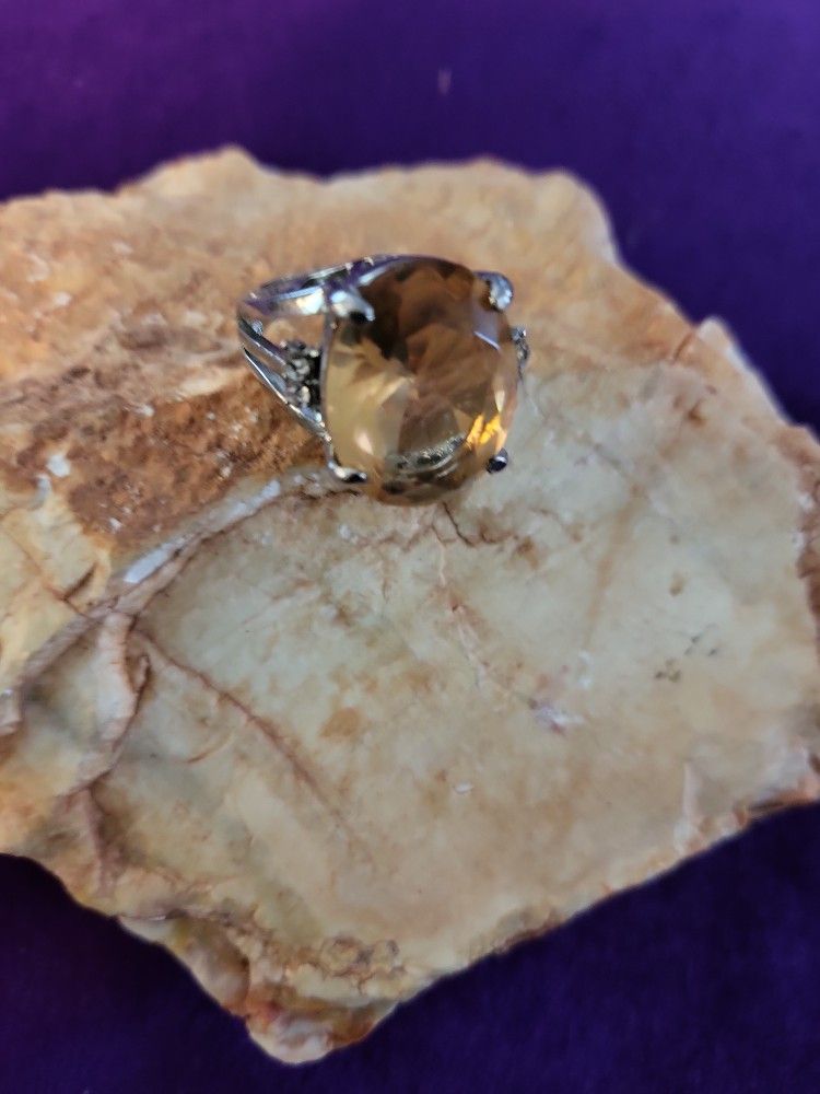 Citrine Glass Cocktail Ring.