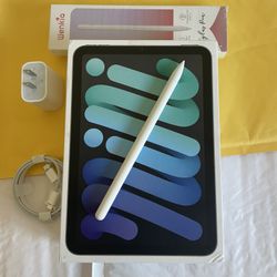 Apple ipad Mini 6th Generation (2021 model) 256GB With Box, keyboard, pencil & Accessories 