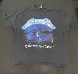 XL Metallica Men's Ride The Lightning Tracks (Back Print) T-Shirt