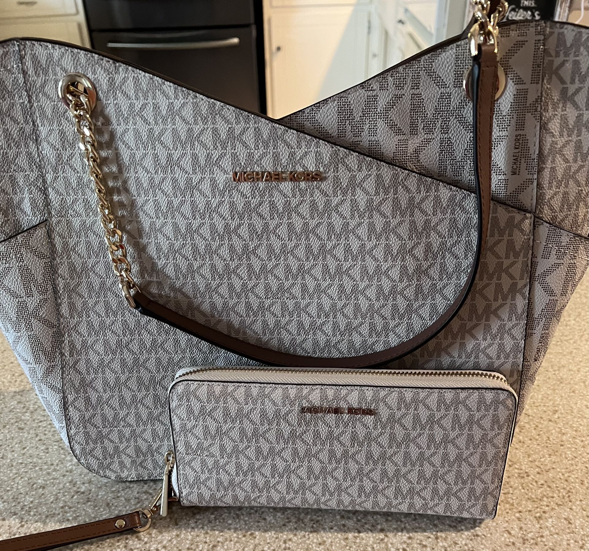 Michael Kors wallet and purse 