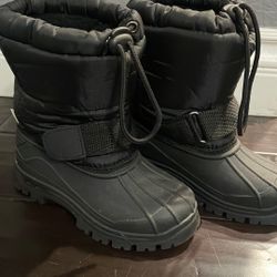 Little Kids Black Snow Boots, Size 12