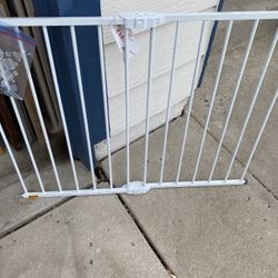Fence   Metal White (Close Off For Safety ) Fense