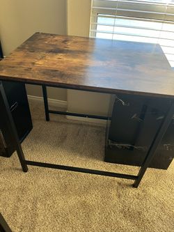Bar Table With 2 Stools
