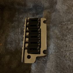Fender Stratocaster American Tremolo / Bridge Graphtech Saddles