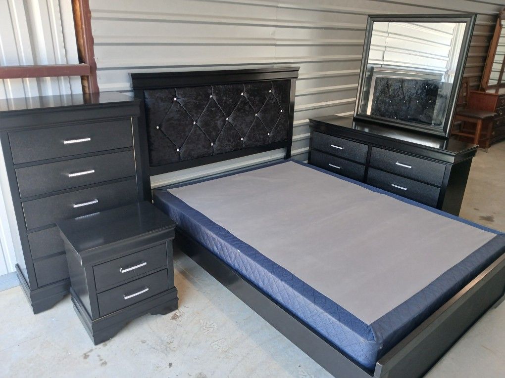 5 Piece Queen Size Bedroom Set