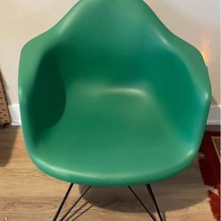 (2) Discontinued Kely Green HermanMiller Chairs