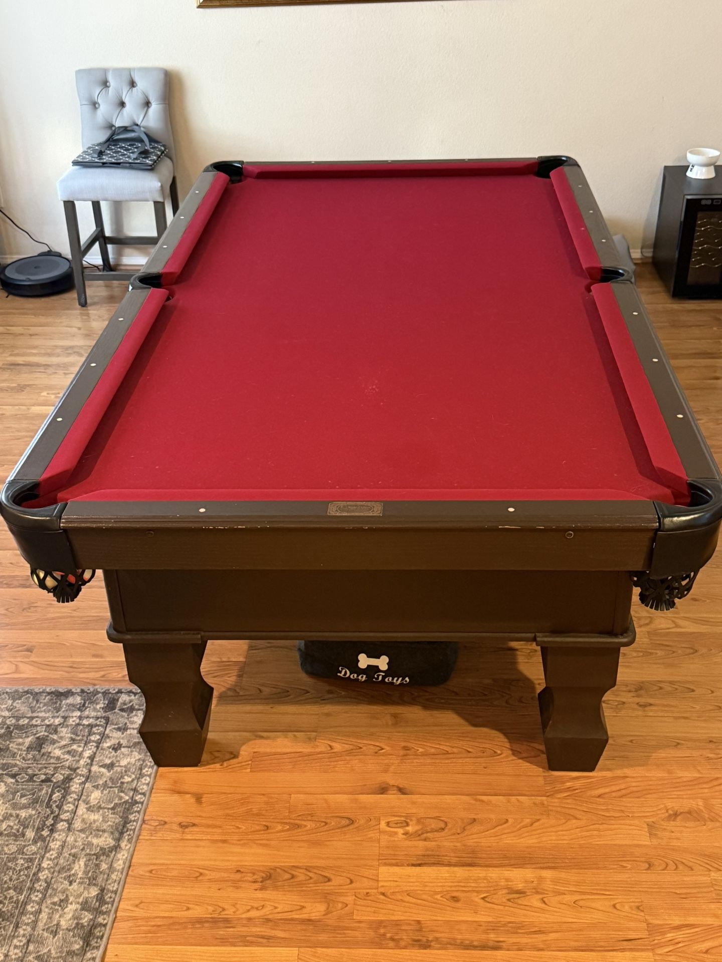 Pool Table & Accessories