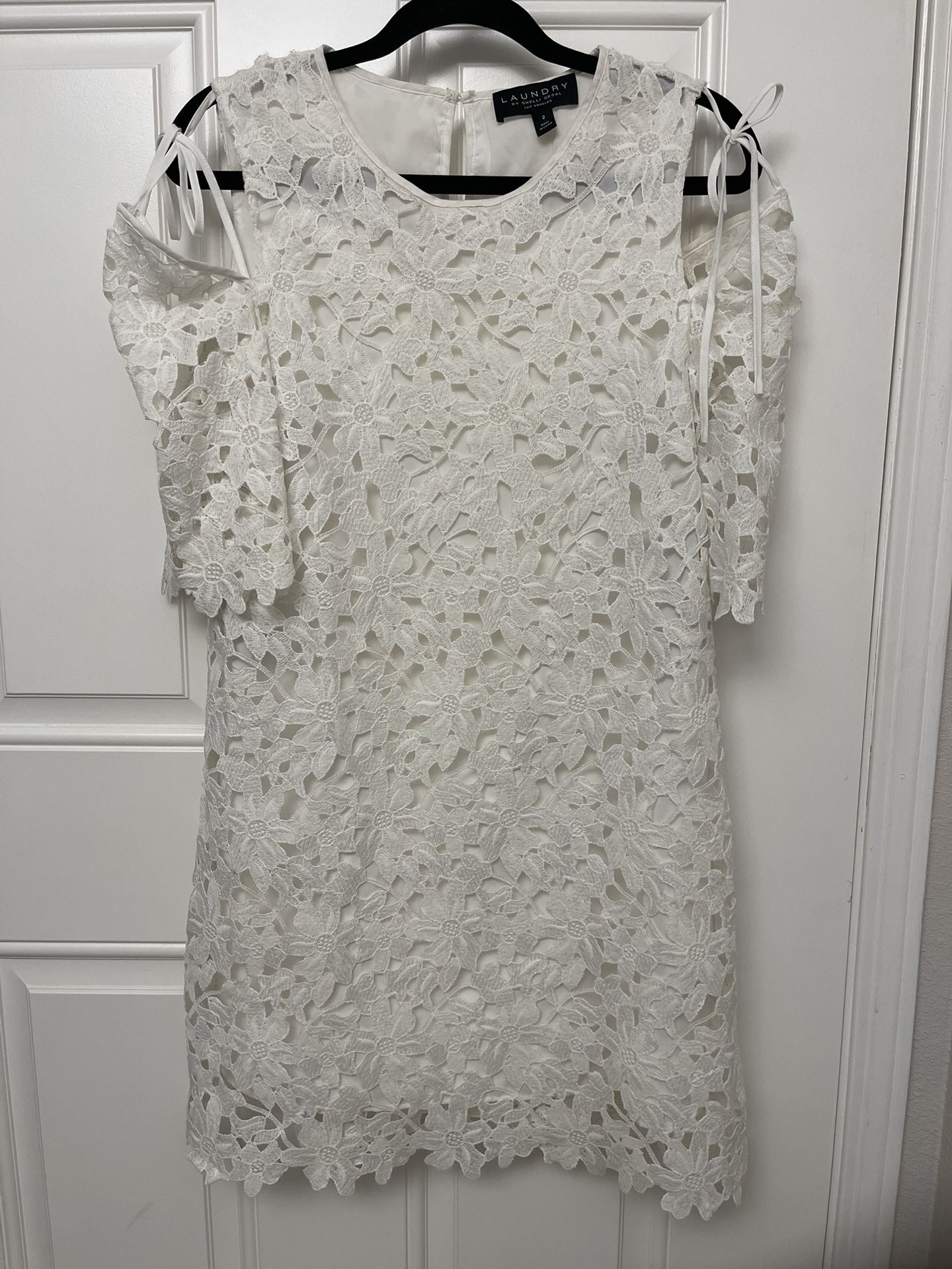 Laundry by Shelli Segal (size 2)