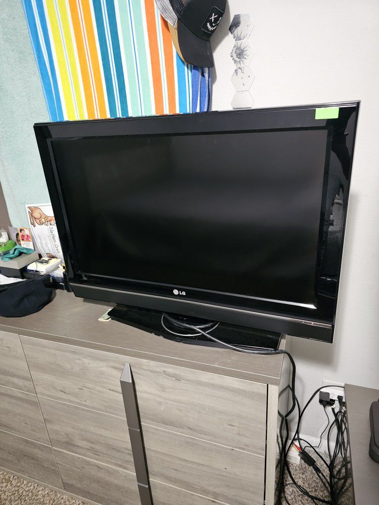 LG Tv 32 Inches