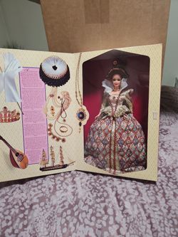 1994. Elizabethan Queen