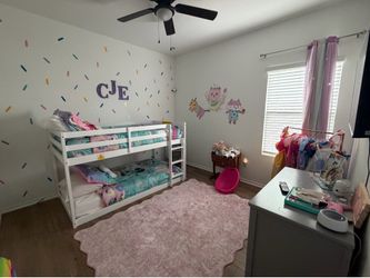 Bunk bed with 1 new mattress