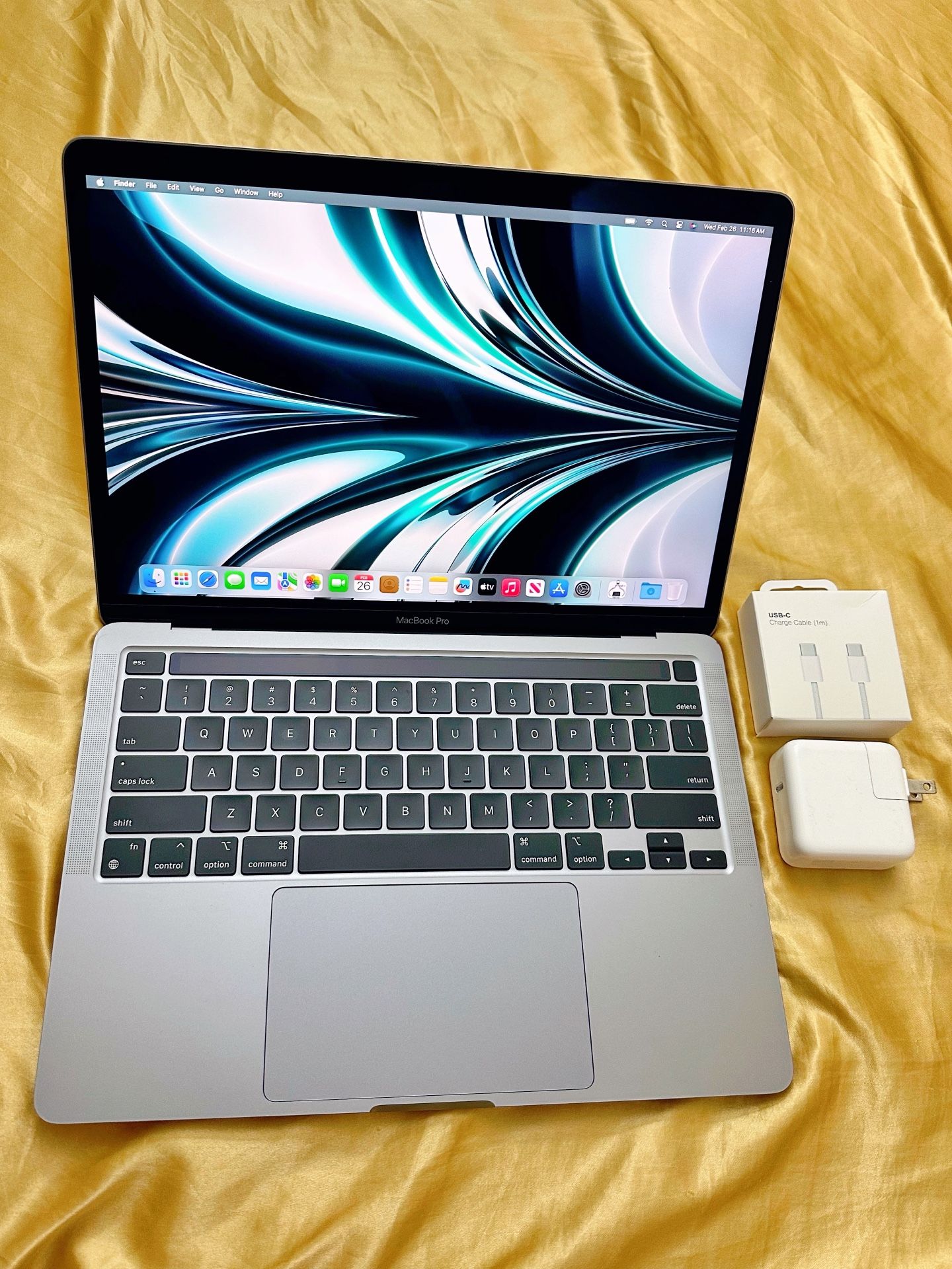 2020 Macbook Pro 13.3” High Specs ( 512GB SSD / 16GB RAM ) Touch Bar