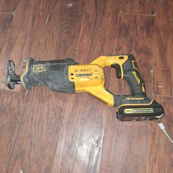 Saw 2 battery's and charger