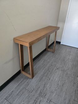 Entryway Table Near Perfect Condition 56L 12W 32H Delivery Available