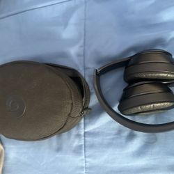 Solo 3 Beat headphones barley used for $110