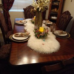 Wood Table With Leaft