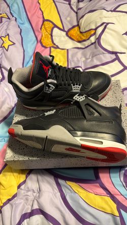 Air Jordan 4 Retro Bred Sneakers