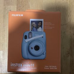 BNIB Instax Mini 11 Blue