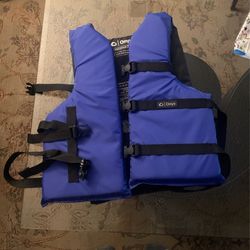 2 Onyx Flotation Vests