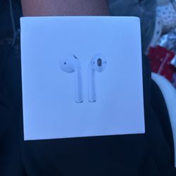 Apple AirPods 2nd Gen 