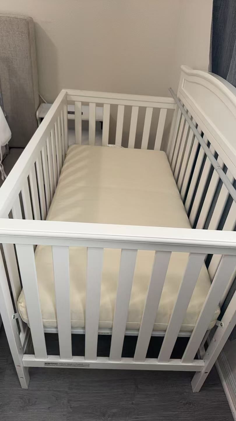 4-in-1 Convertible Baby Crib