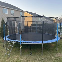 Trampoline For Sell 