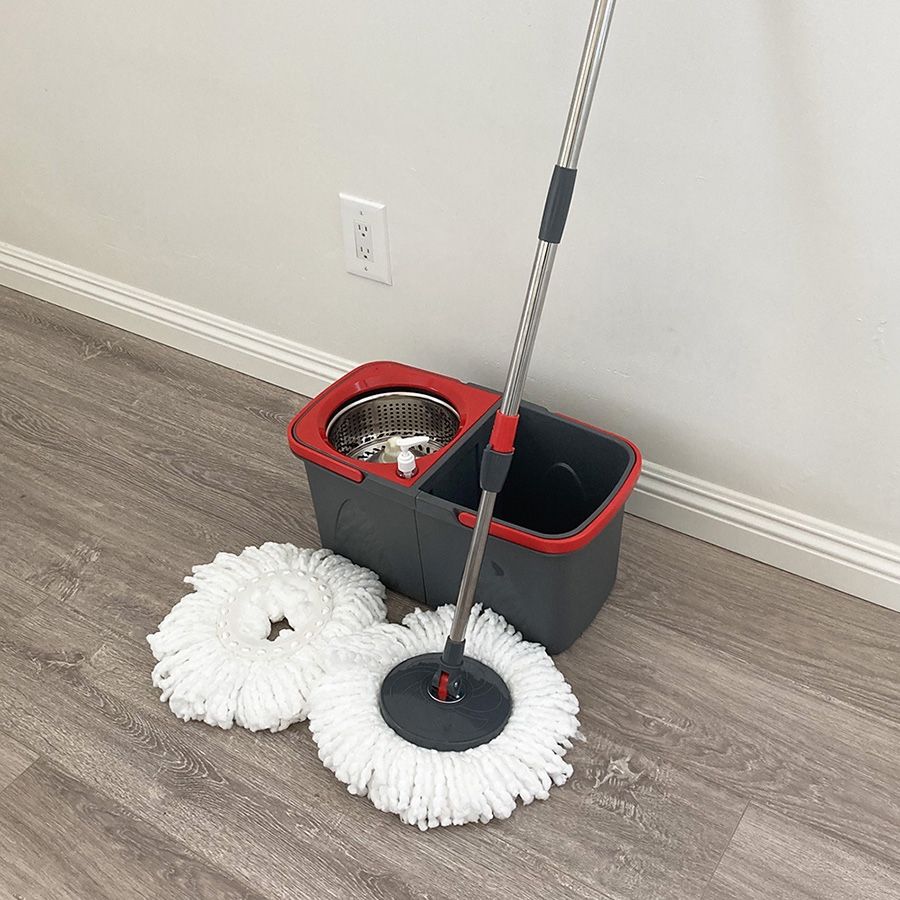 (NEW) $20 Spin Mop Bucket Floor Cleaning Set Includes 2pc Microfiber Replacements