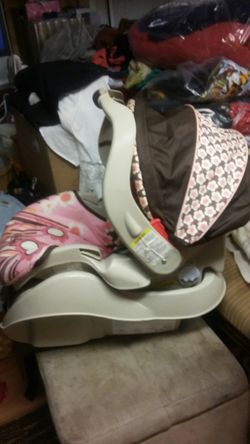 Graco Carseat with Base