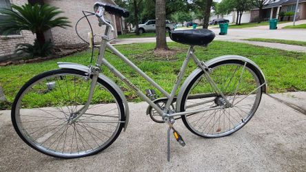Vintage Raleigh Sports Bicycle