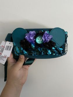 Disney  Minnie Mouse Main Attraction Haunted Mansión Fanny Pack 