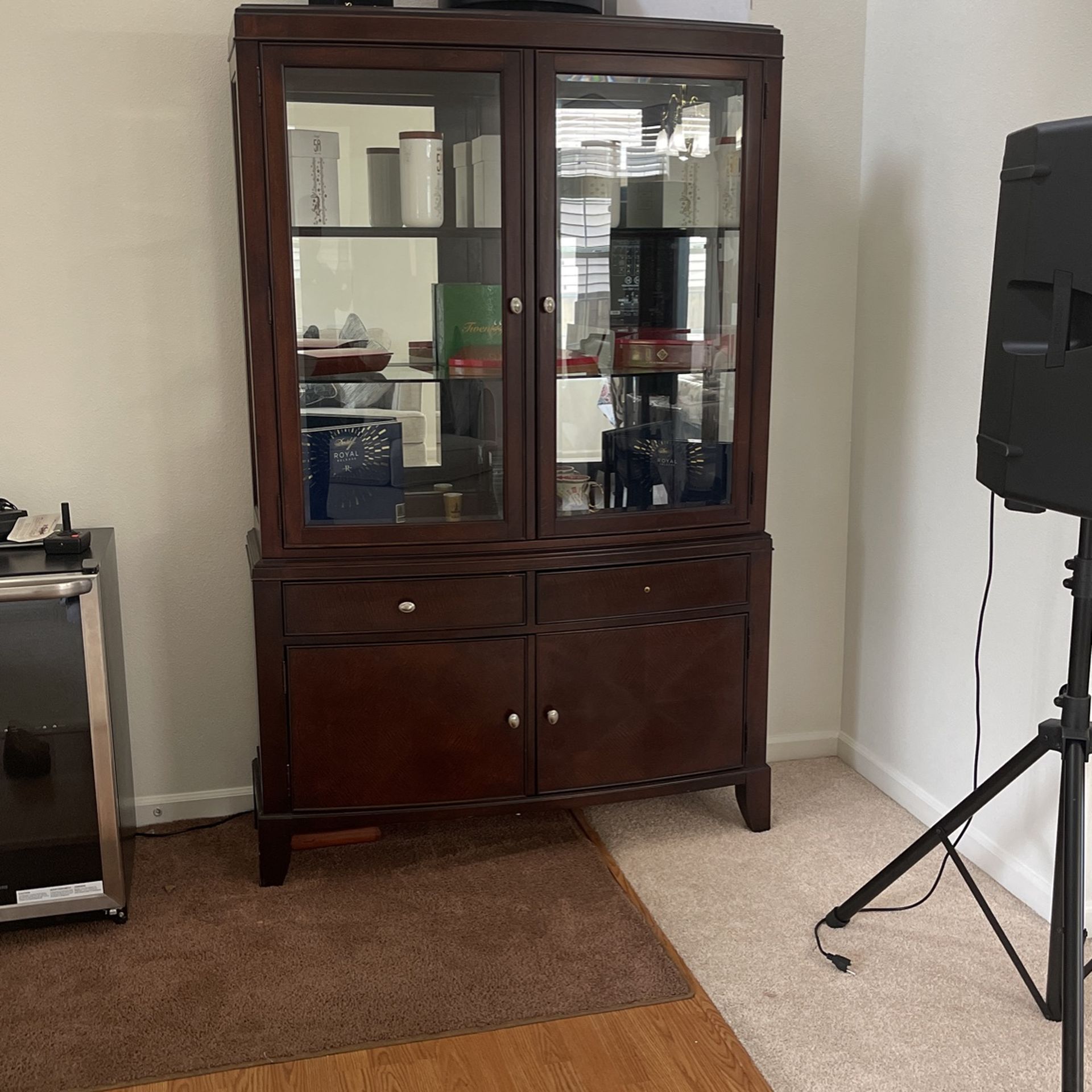 Dresser And Draw