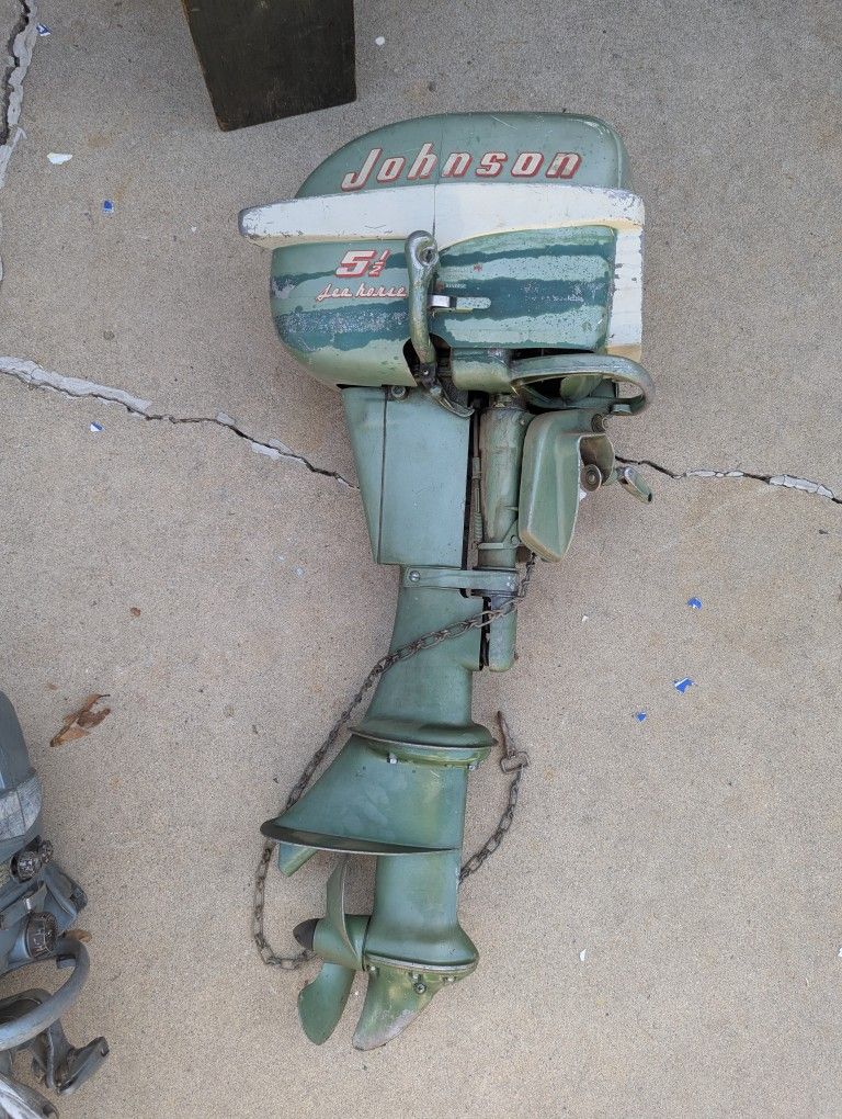 Vintage Antique Johnson 5 1/2 hp Outboard motor