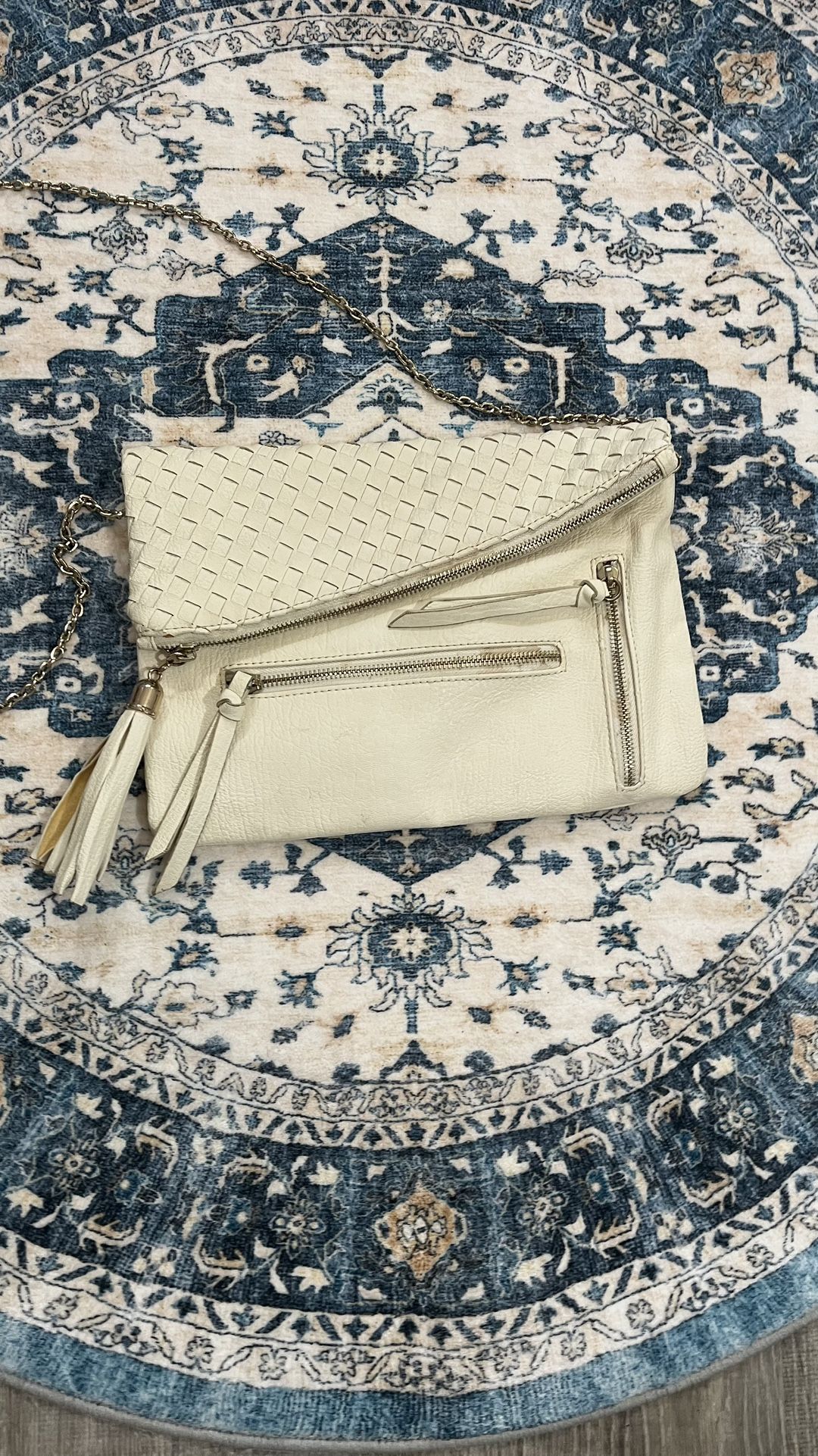 Moda Luxe Cream Off White Leather Crossbody Bag With Gold Chain Tassel Zip Fly Magnetic Enclosure