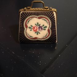 Vintage porcelain trinket box purse, porcelain handbag trinket or pill box, unique vintage gifts for her