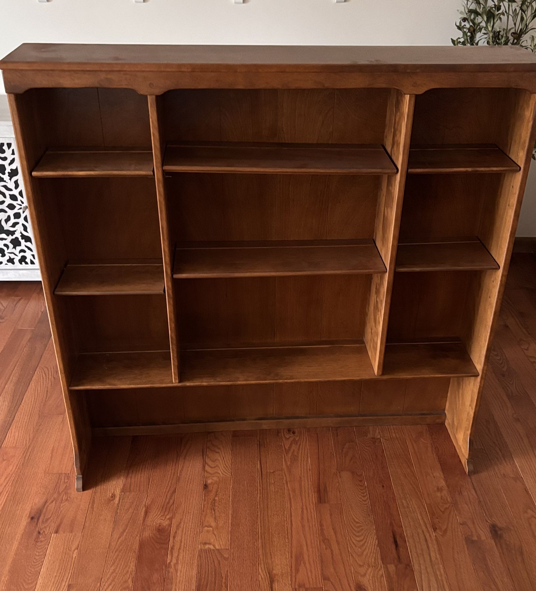 Ethan Allen Hunch For Sale 150