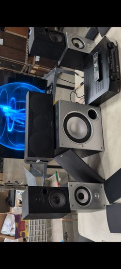 Home audio system plug and play