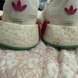 Woman Adidas size 7 1/2