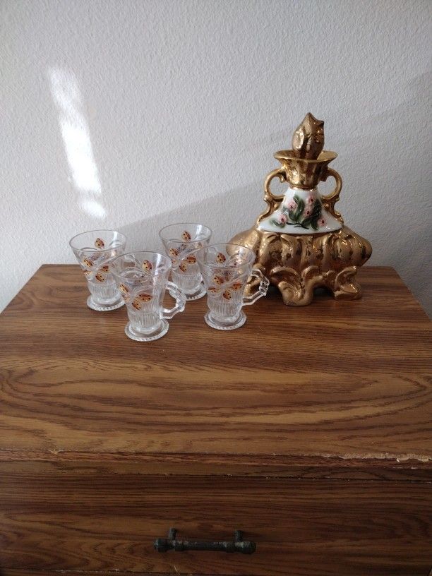 1972 Sealed Jim Beam Decanter W/4 Alpine Cuisine Cups