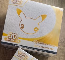Pokemon Center 30th ETB