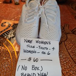WOMENS NIKES