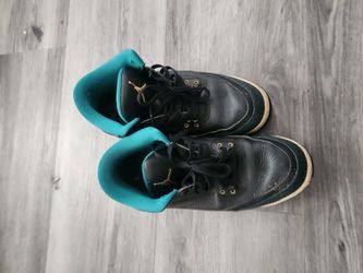 Jordan 3 Teal 9.5. $15