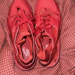 red huaraches
