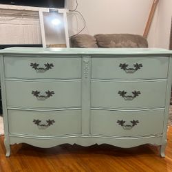 Drawers/Table