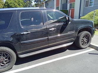 2008 GMC yukon danely