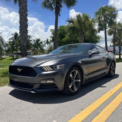 2017 Ford Mustang V6 P