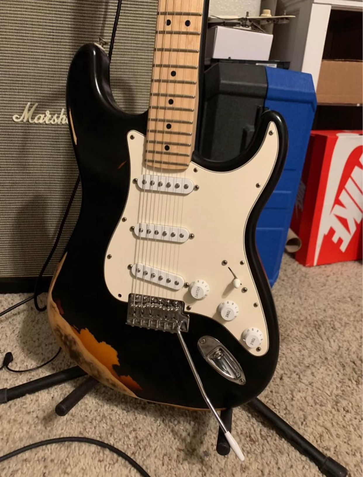 2009 Professional Relic American / USA Fender Stratocaster / Strat Electric Guitar - Stunning!