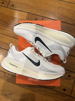 Nike Vomero 18