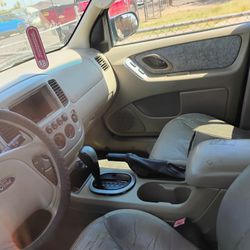 2007 Ford Escape 